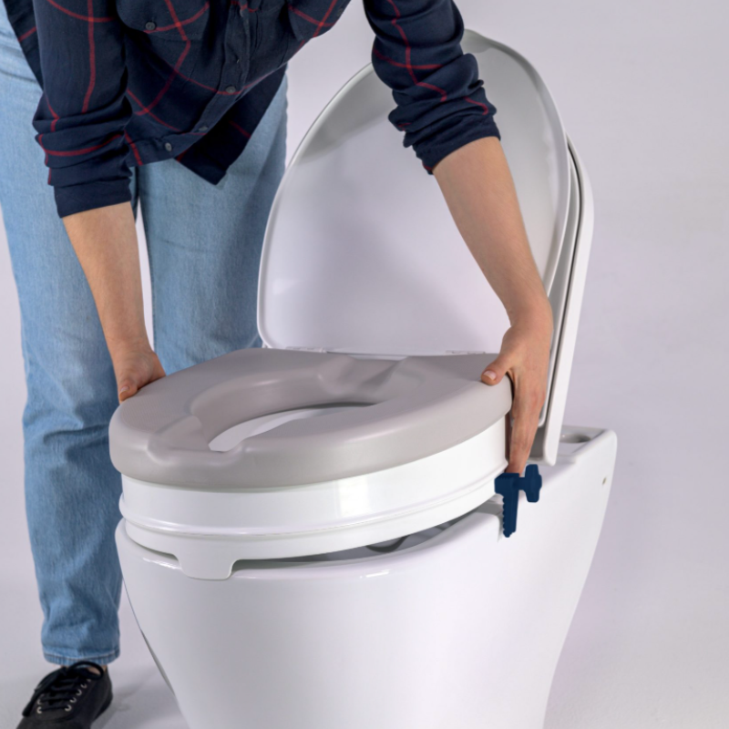 King Raised Toilet Seat with Soft Cushion & Lid (10cm)