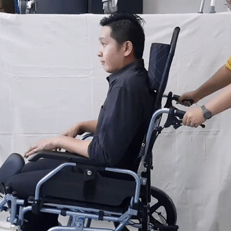 APLUS Lightweight Tilt-In-Space Pushchair