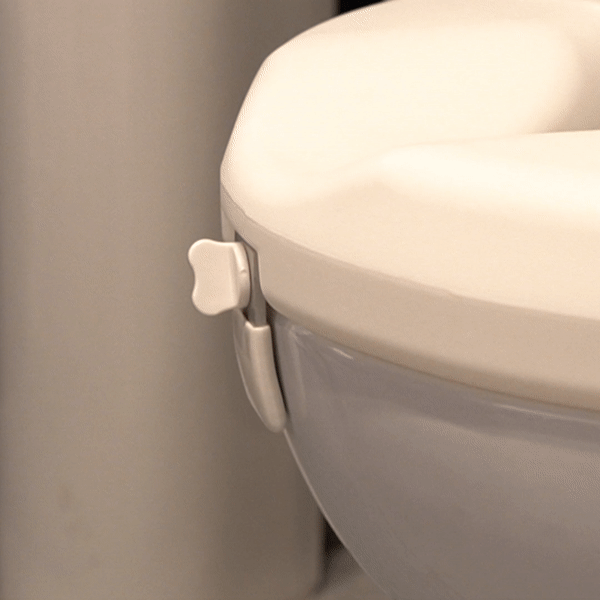 Raised Toilet Seat 3" with Handles